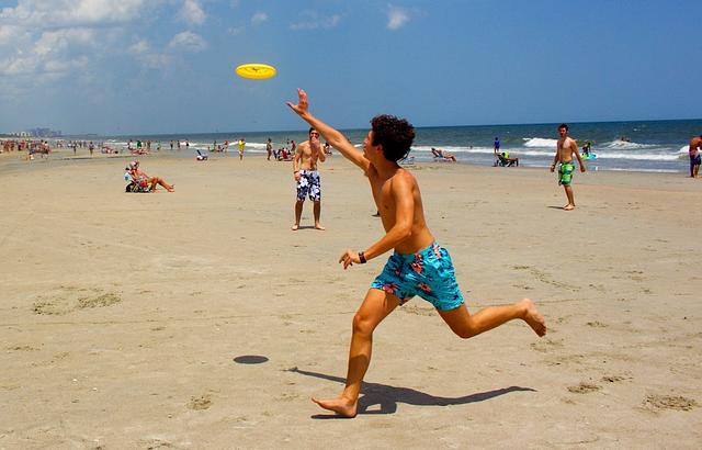 Favorite things to do at the beach - Image 6