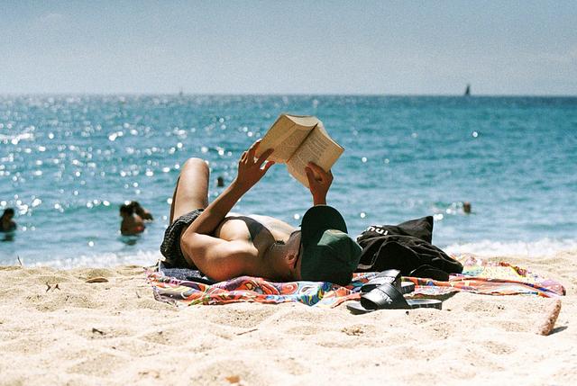 Favorite things to do at the beach - Image 2